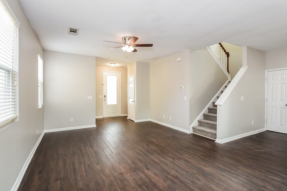 307 Kaley Dr - Photo 5 of 17