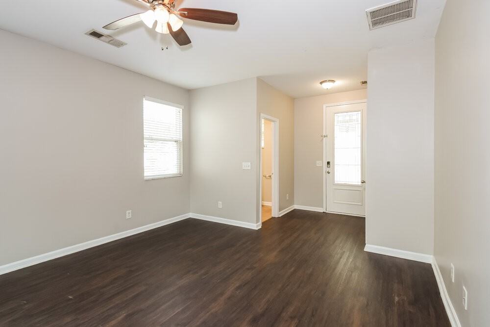 307 Kaley Dr - Photo 6 of 17