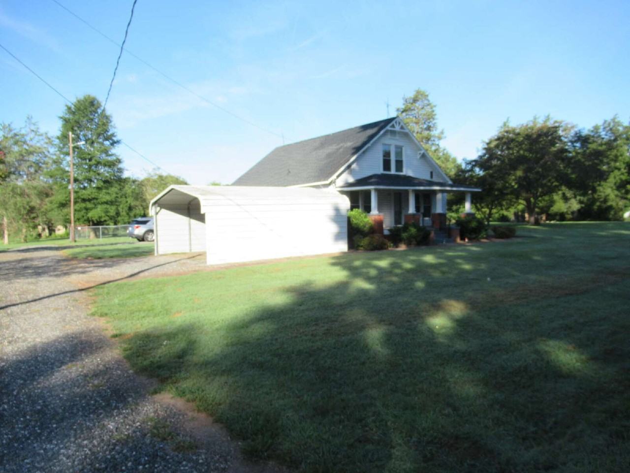 2639 Emmanuel Church Rd - Photo 2 of 20