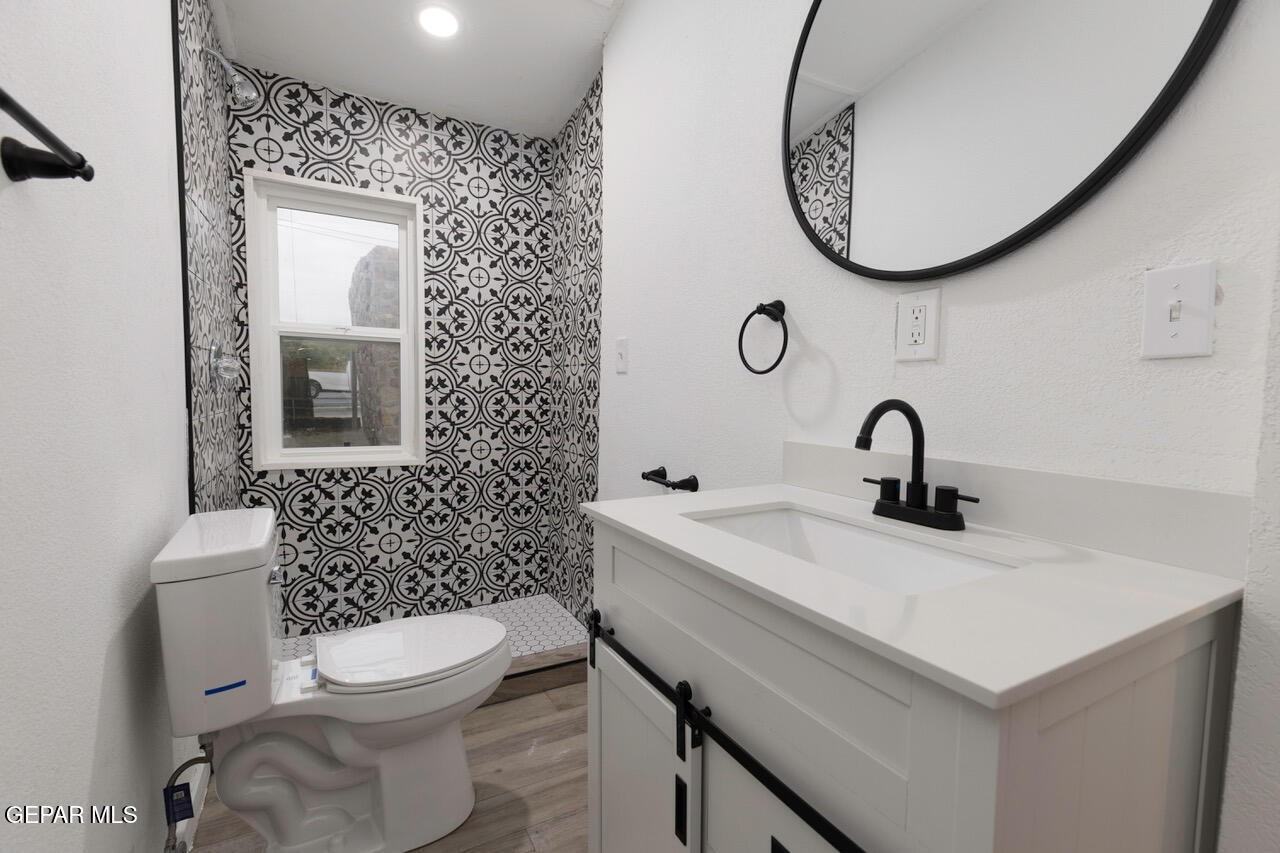 1309 Wyoming Ave Unit 1 - Photo 7 of 14