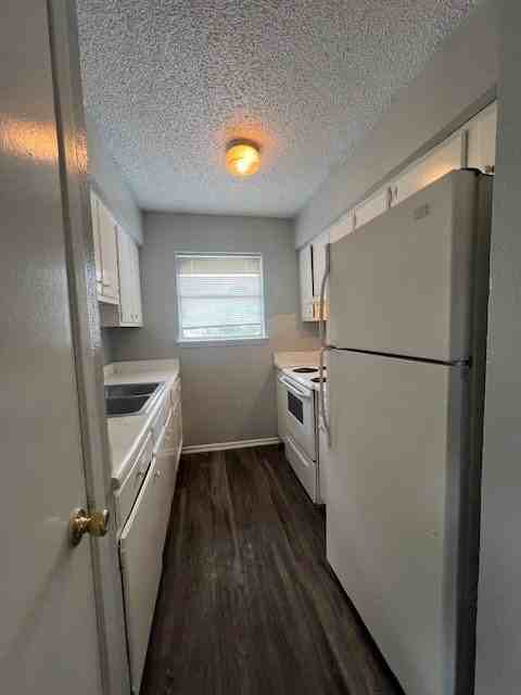 6929 Timbercreek Dr #202 - Photo 4 of 14