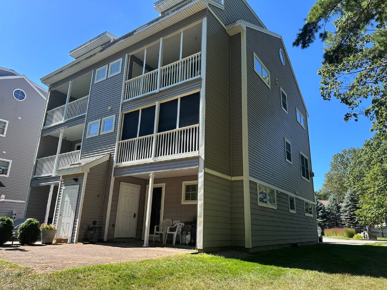 42 Walnut St #1 - Photo 2 of 36