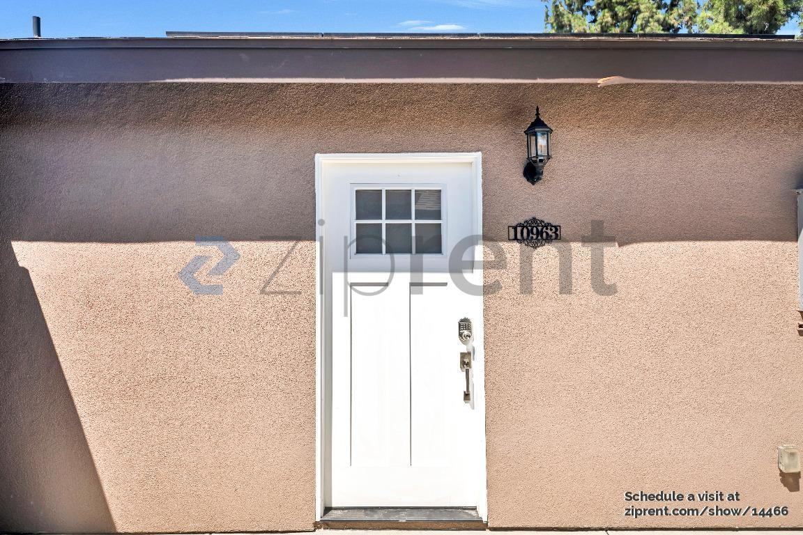 10963 Des Moines Ave #ADU - Photo 5 of 12