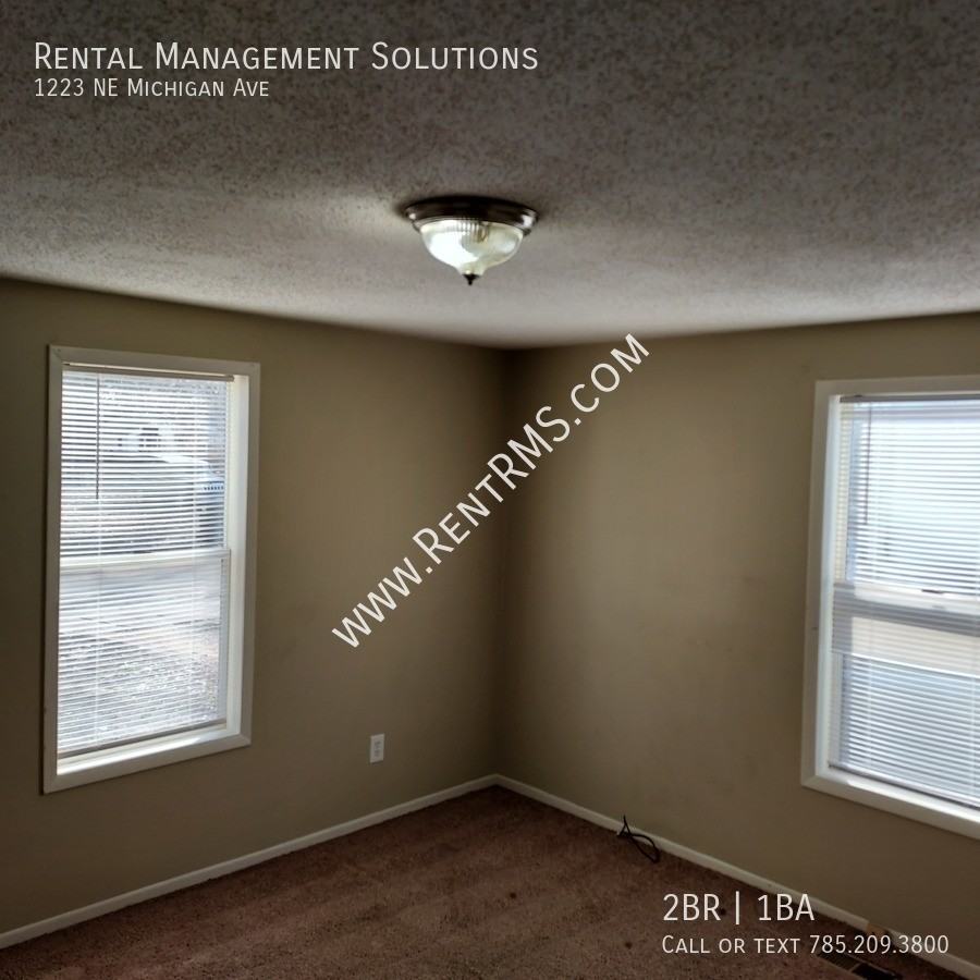 1223 Ne Michigan Ave - Photo 3 of 22