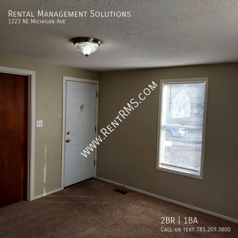 1223 Ne Michigan Ave - Photo 4 of 22