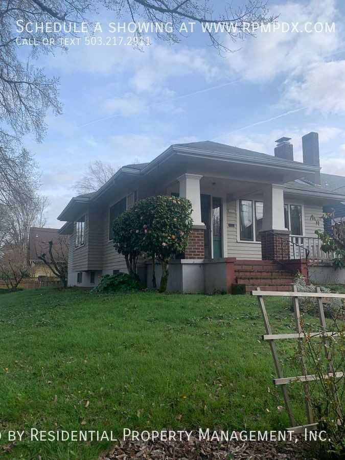 3205 Ne Everett St - Photo 3 of 38