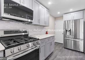 910 Argyle Rd - Photo 1 of 1