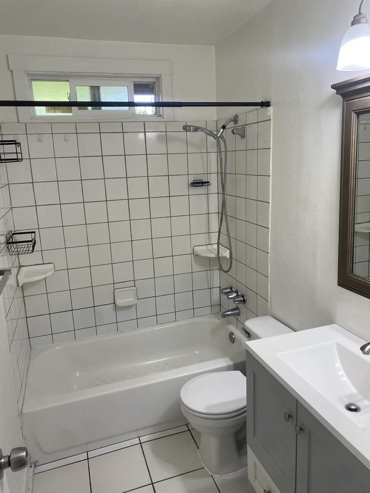 26401 Se 427th St #4 - Photo 3 of 7