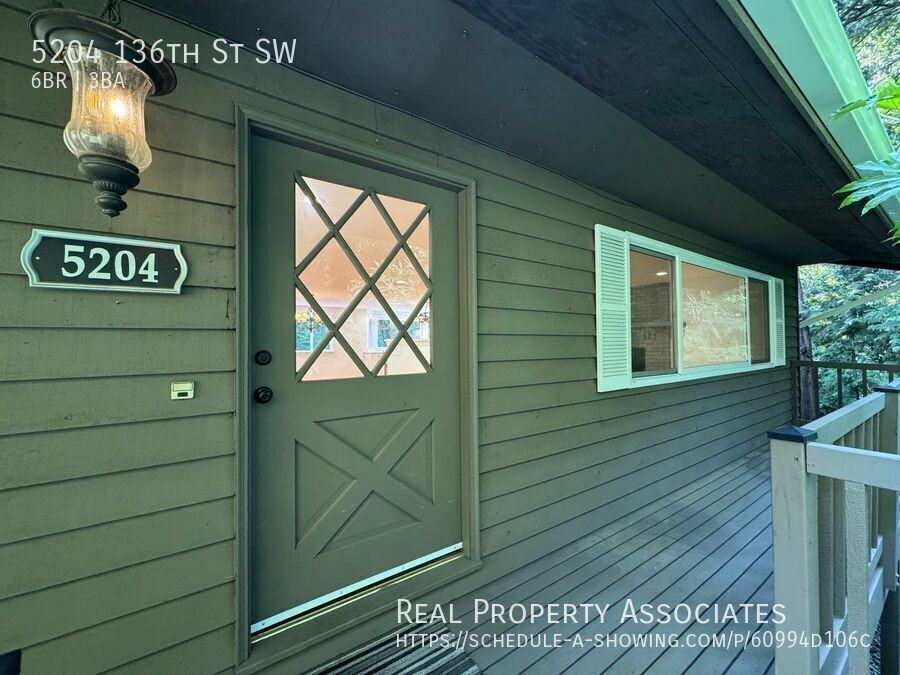 5204 136th St Sw - Photo 4 of 50