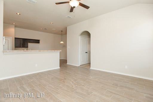 3706 Vista Cove Dr. - Photo 2 of 11