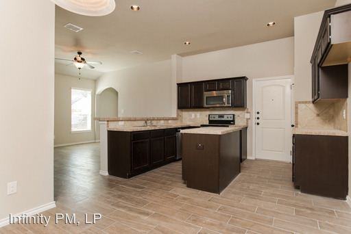 3706 Vista Cove Dr. - Photo 3 of 11