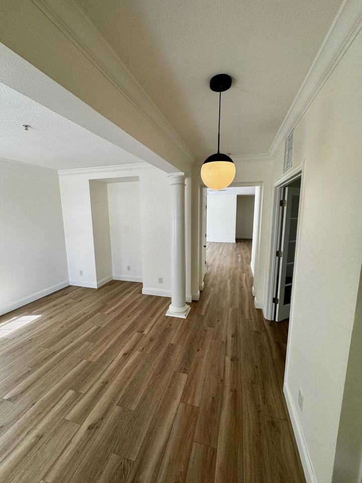 1542 Almond Ave #NA - Photo 2 of 18