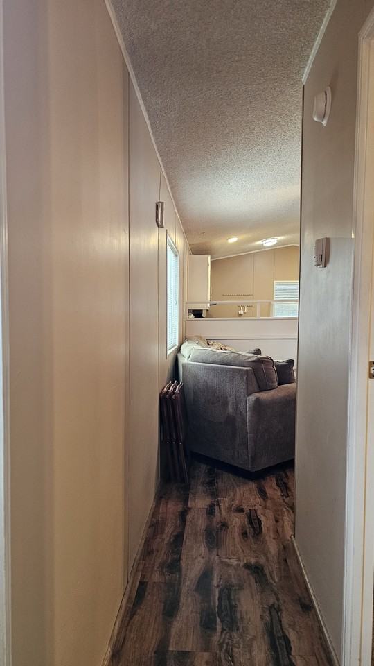 2192 S Woods Dr - Photo 2 of 30