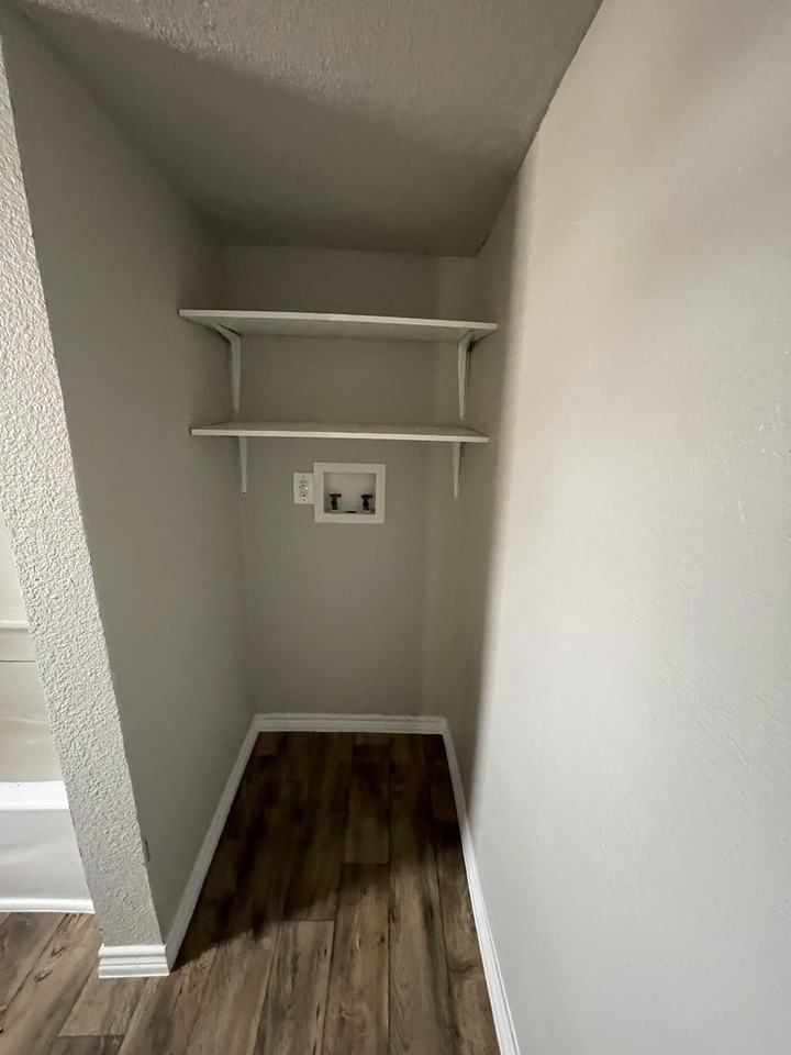 710 Sw 3rd St #NA - Photo 7 of 10