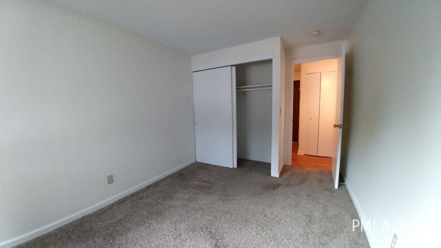 2264 Dexter Dr #204 - Photo 5 of 9