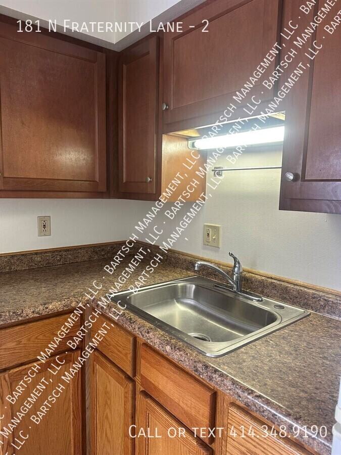 181 N Fraternity Ln #2 - Photo 4 of 50