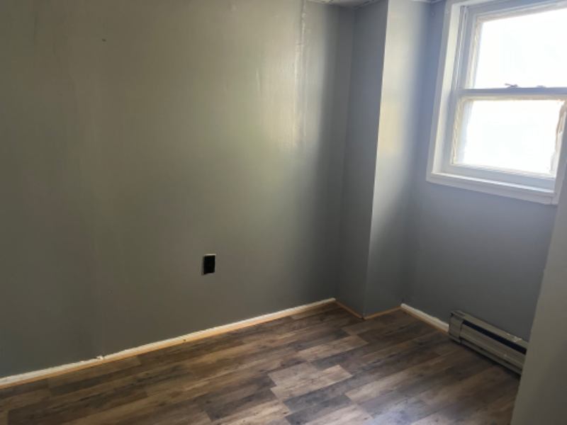 636 Enders Ave #1 - Photo 3 of 6