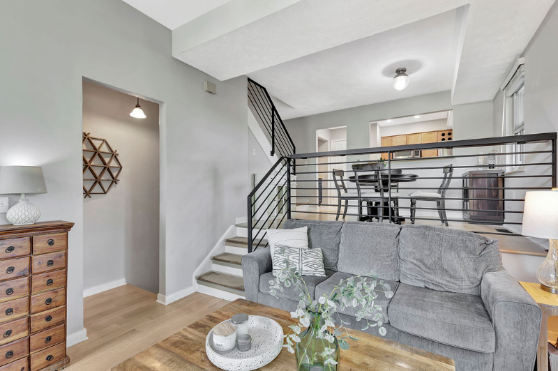 530 Tusculum Ave - Photo 3 of 20