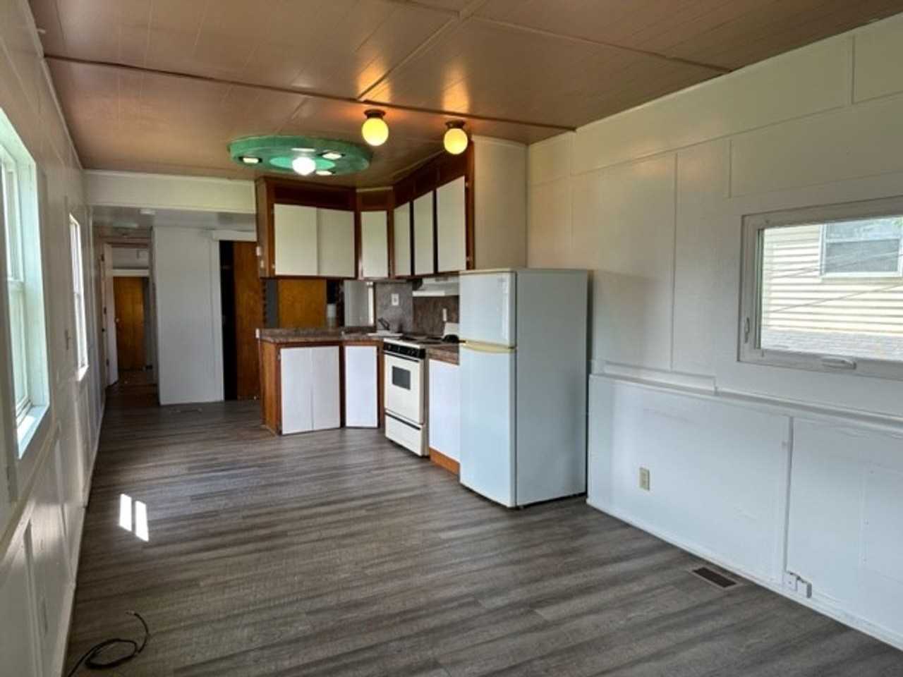 2729A Herr St - Photo 2 of 9