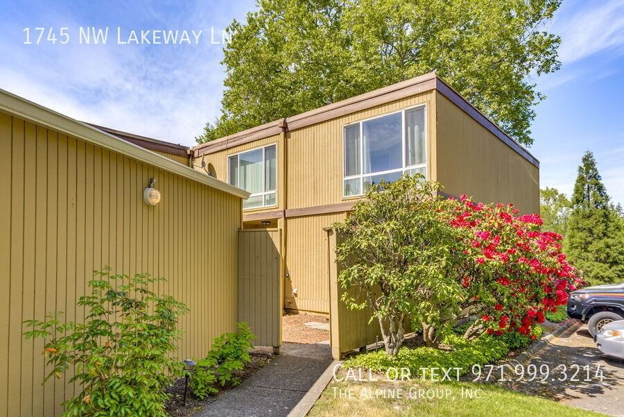 1745 Nw Lakeway Ln - Photo 2 of 48