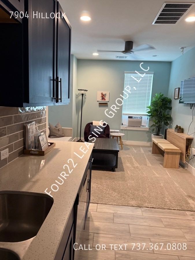 7904 Hillock Ter - Photo 5 of 10