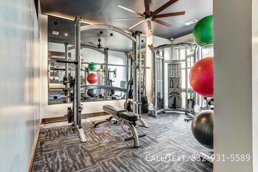 3598 Eastside St #GUK - Photo 7 of 10