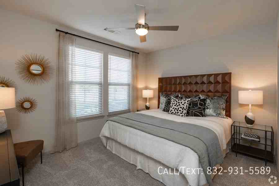 5898 N Main St #GBY - Photo 6 of 10