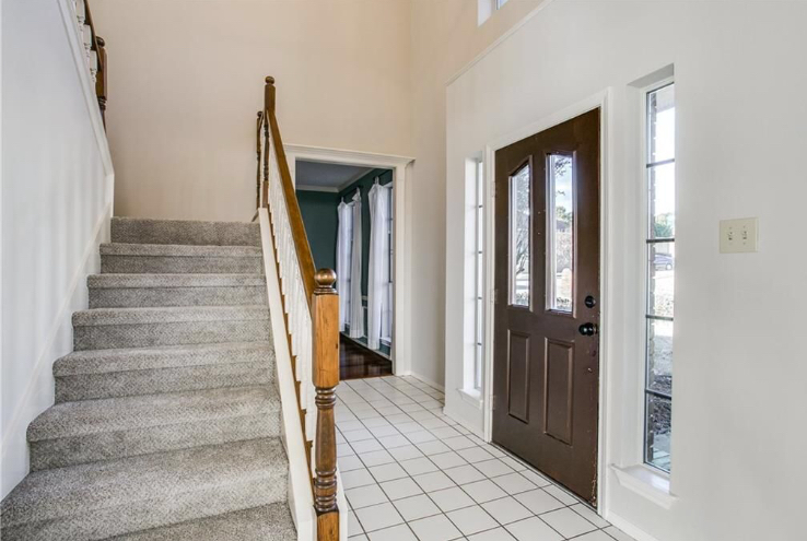 2138 Sword Dr - Photo 2 of 14