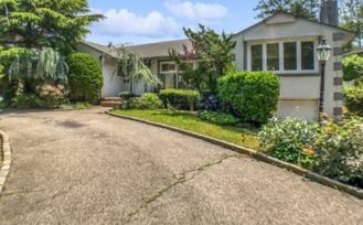 572 Richmond Rd - Photo 1 of 1