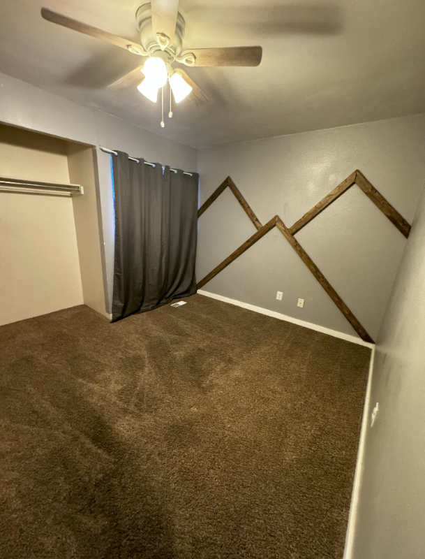 327 Wn - Photo 3 of 10