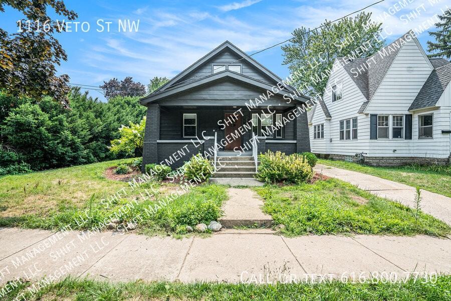 1116 Veto St Nw - Photo 2 of 17