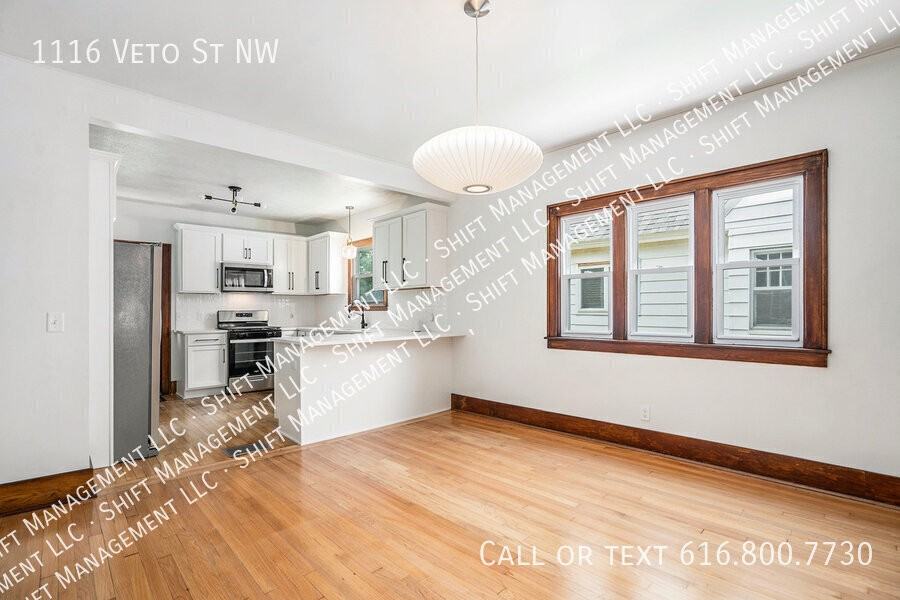 1116 Veto St Nw - Photo 3 of 17