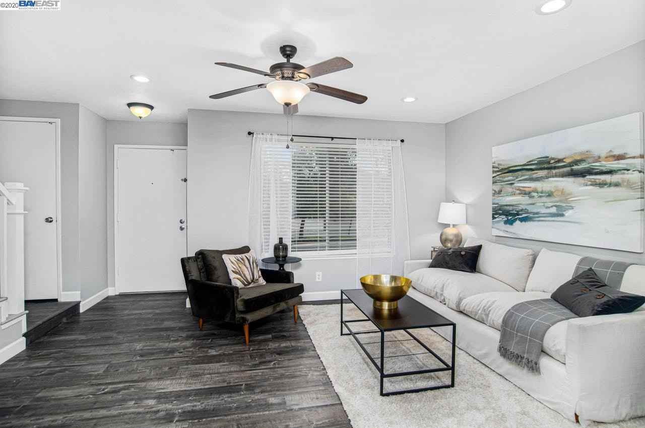 1337 Spring Valley Common - Photo 2 of 23