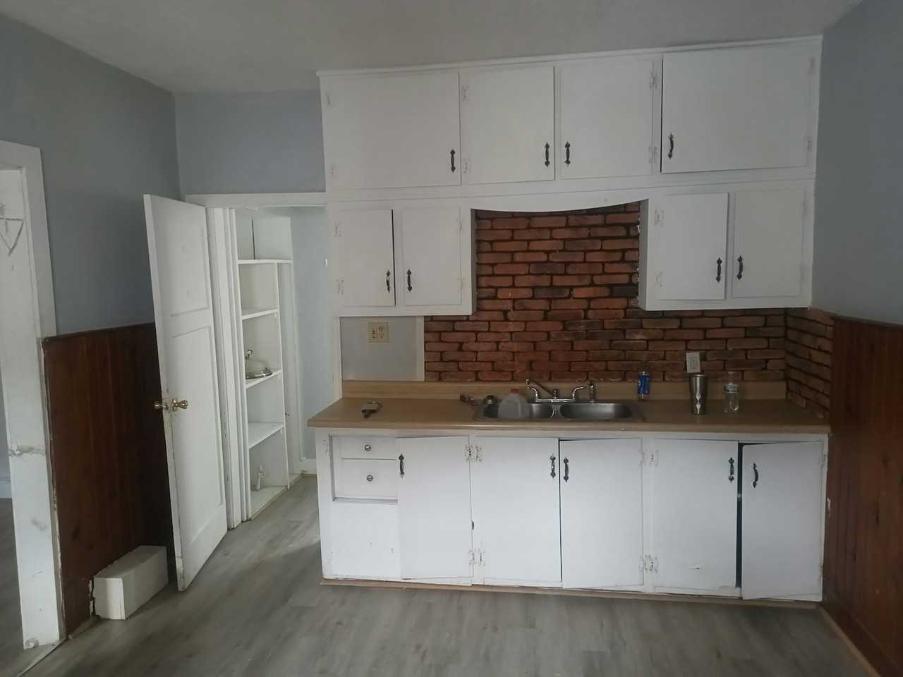 124 Gordon Street - Photo 3 of 8