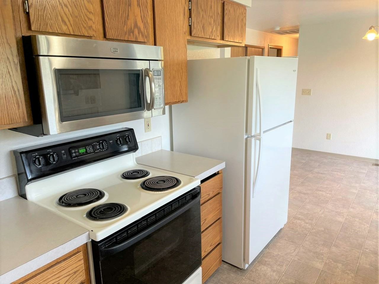 4801 Hillcrest Drive - Photo 2 of 11