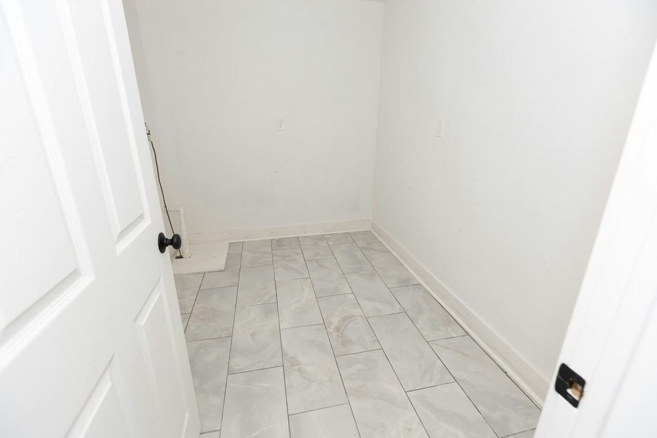 1515 West 2nd Street - Photo 5 of 18
