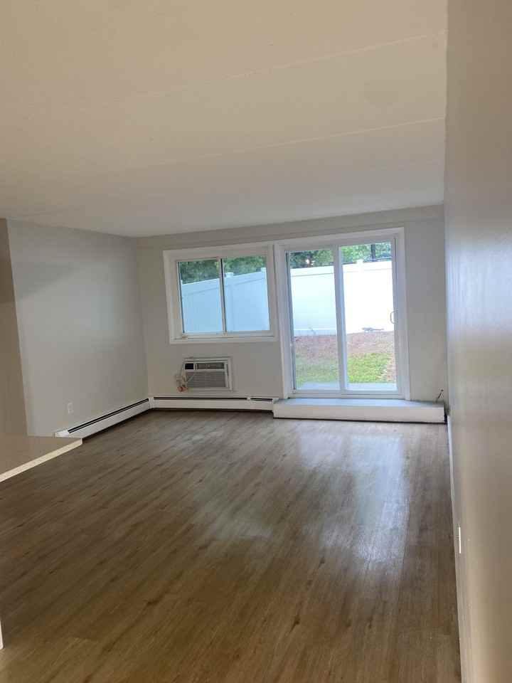 85 N Middletown - Photo 2 of 11