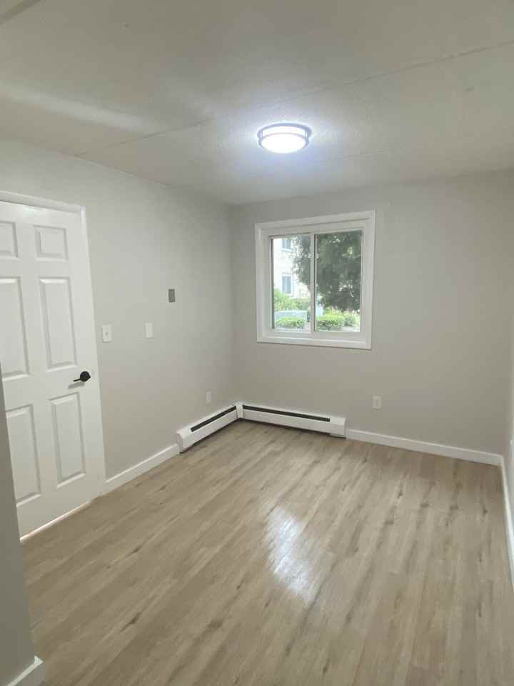 85 N Middletown - Photo 3 of 11