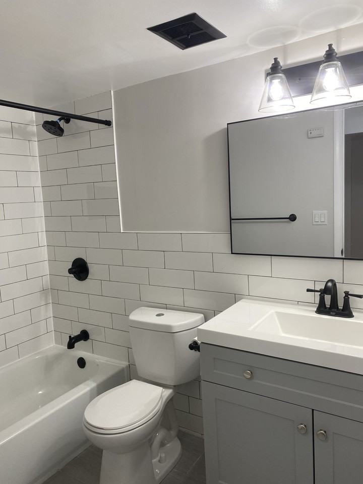 85 N Middletown - Photo 5 of 11