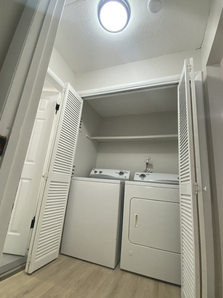 85 N Middletown - Photo 7 of 11