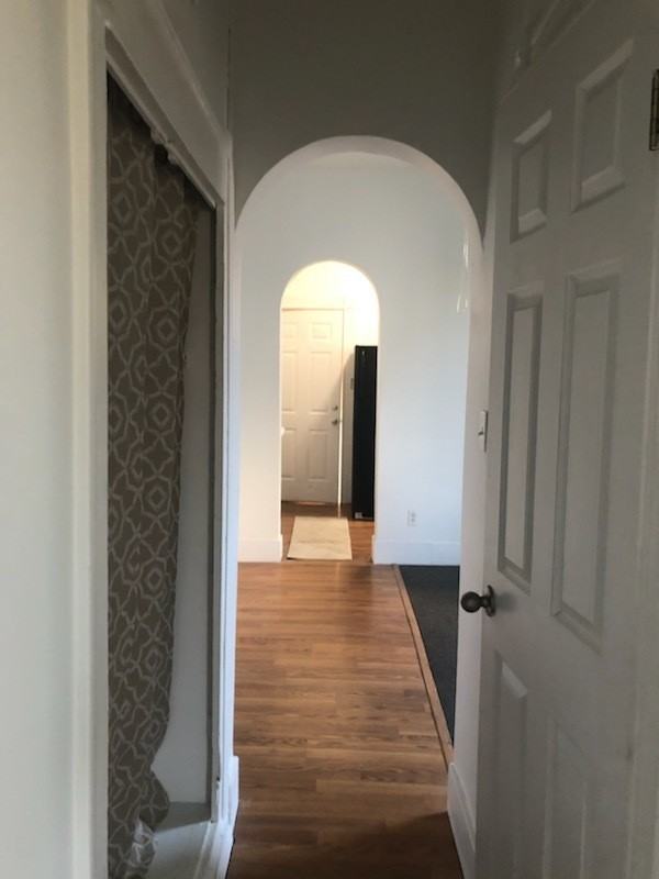 114 E 10th Street - Photo 4 of 7