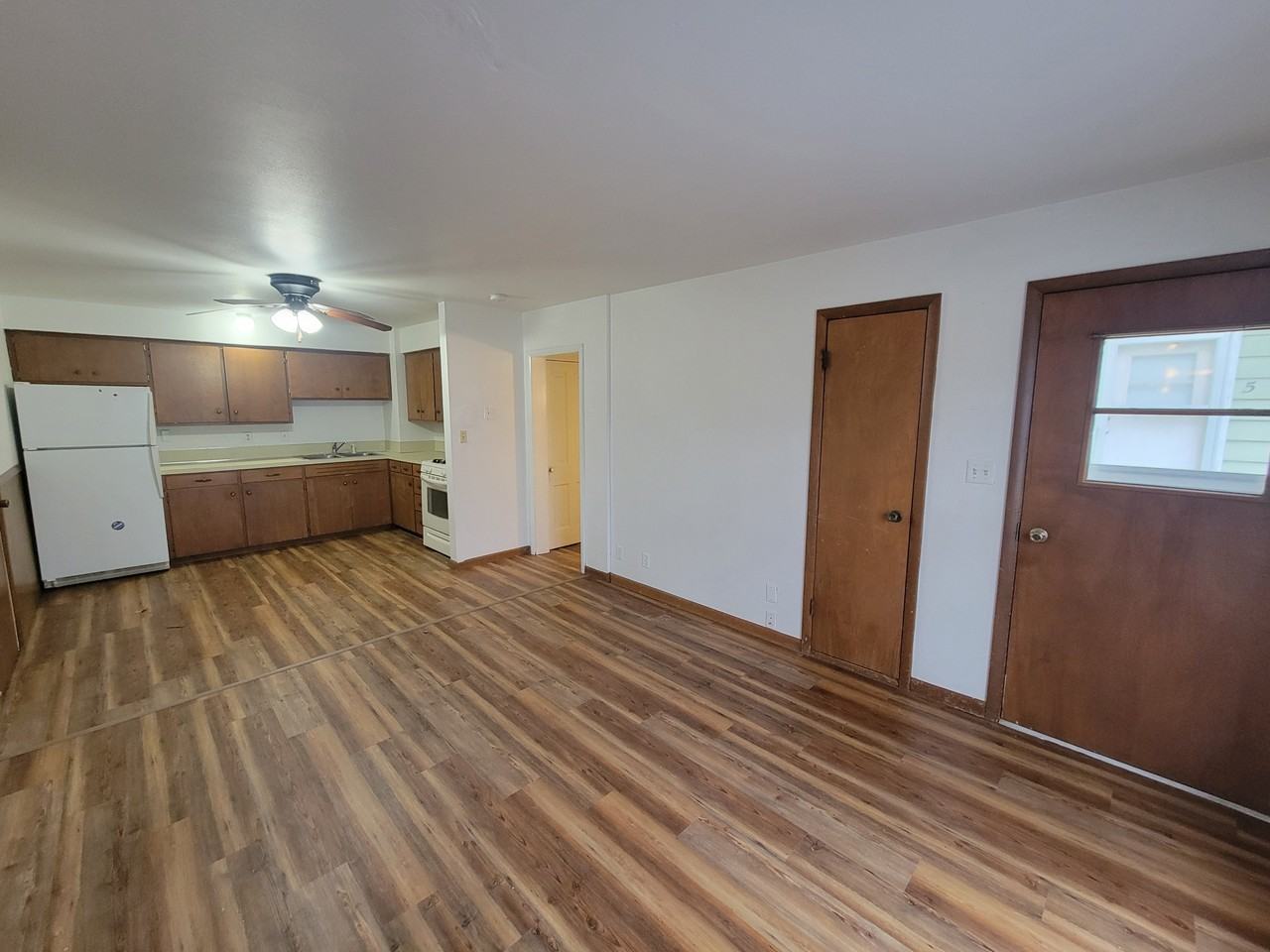 Walnut St 2115 - Photo 2 of 13