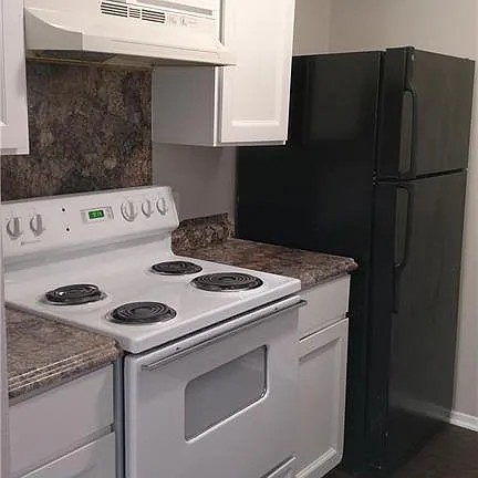 3319 Crites Street - Photo 2 of 9