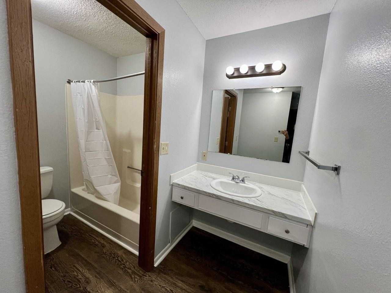 Pinebrook Apartments - Photo 4 of 9