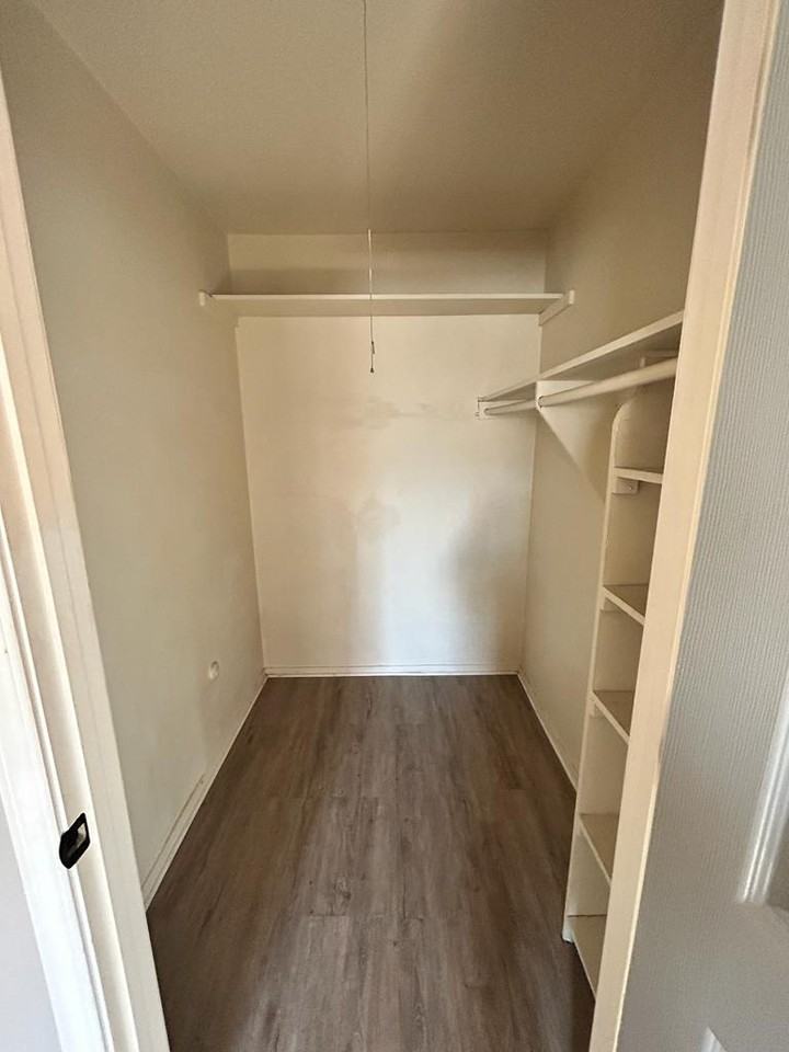 1162 Vance Avenue - Photo 3 of 7