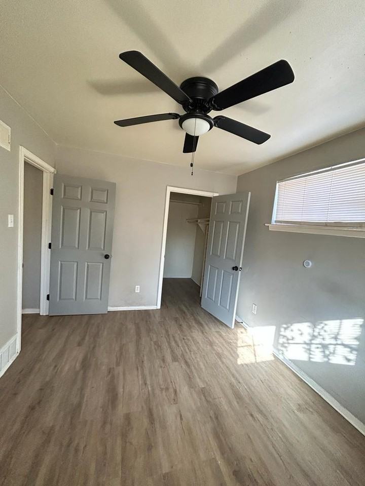 1162 Vance Avenue - Photo 4 of 7