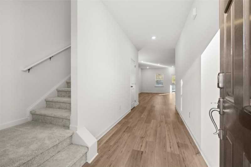 874 Evergreen Rd - Photo 3 of 30