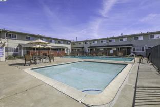 670 Fargo Ave #8 - Photo 1 of 1