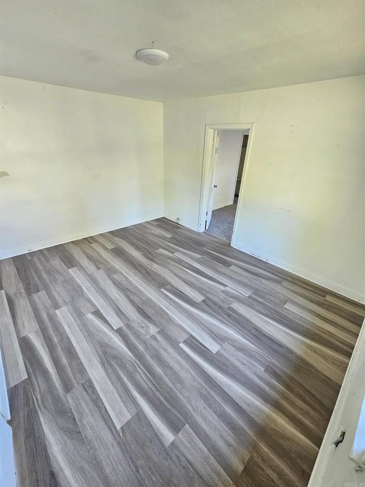 2804 Lincoln Avenue - Photo 2 of 6