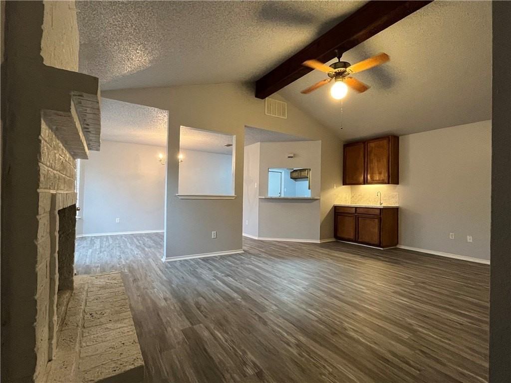 2942 Riverbend Court - Photo 3 of 33